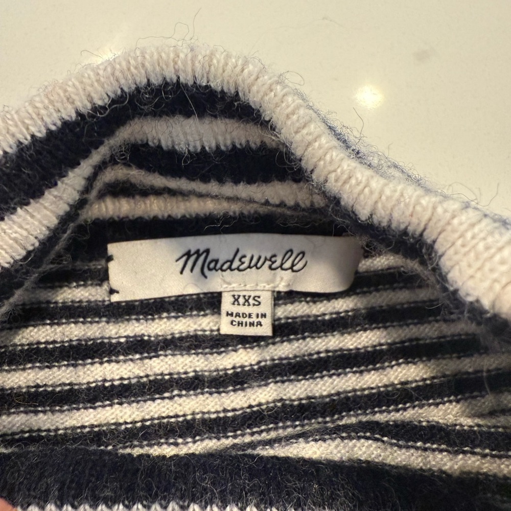 Madewell Women’s Striped Navy and White Turtleneck Sweater XXS Wool Blend - Picture 8 of 8